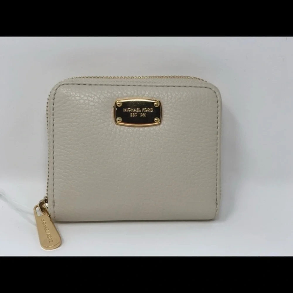 Michael kors small zipper wallet coin purse ECRU